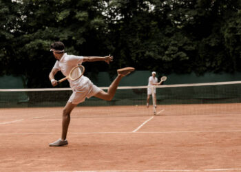 “Abruzzo Tennis Vintage in Tour”: sabato 15 giugno appuntamento a Palazzo D’Avalos