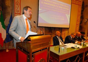 Caldo eccessivo, Marsilio firma ordinanza: no al lavoro nei campi e nei cantieri dalle 12.30 alle 16