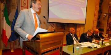 Caldo eccessivo, Marsilio firma ordinanza: no al lavoro nei campi e nei cantieri dalle 12.30 alle 16