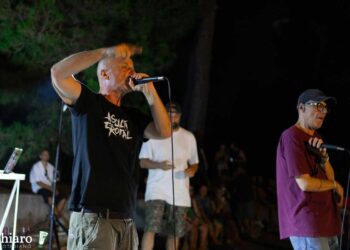 Gli Assalti Frontali “accendono” la villa comunale, oggi la seconda giornata della Festa del popolo