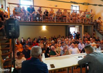 Sindaci, associazioni e cittadini uniti a San Buono: «La Regione fermi i progetti eolici e pianifichi»