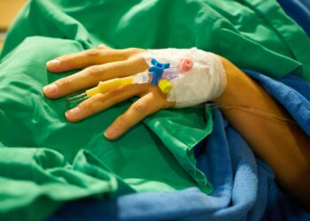 La lettera di Andrea Ianez: «Mio padre alle prese con l’odissea nella sanità pubblica e privata»