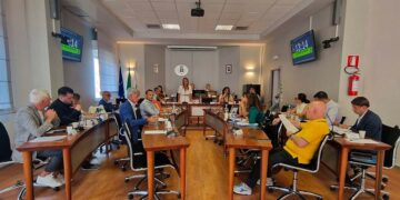 Il consiglio comunale di San Salvo approva all’unanimità la nascita del marchio De.Co.