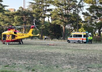 Impatto tra un’auto e un monopattino a San Salvo Marina, ferito soccorso in eliambulanza