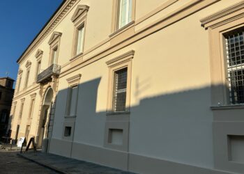 Palazzo d’Avalos, svelata la facciata: il 24 l’accensione delle luci. «Il restauro proseguirà»