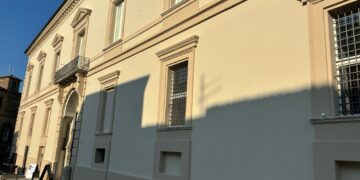 Palazzo d’Avalos, svelata la facciata: il 24 l’accensione delle luci. «Il restauro proseguirà»