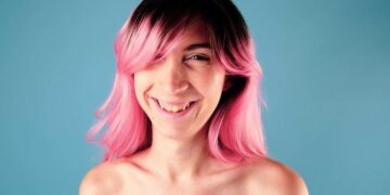 Il 21 luglio la presentazione di “P. La mia adolescenza trans”, la graphic novel di Fumettibrutti