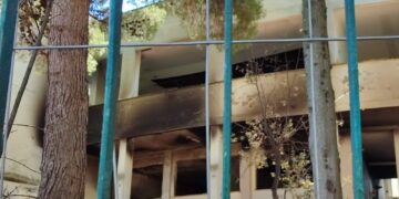 Scuola Paolucci, il 22 la demolizione. Di notte raid vandalici