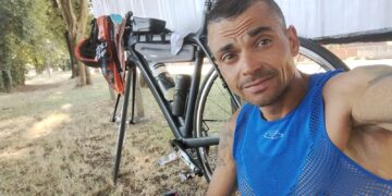 Vittorio, 11 ore in bici da Lanciano a Ravenna. «Quando ho iniziato a fare sport pesavo 108 chili»