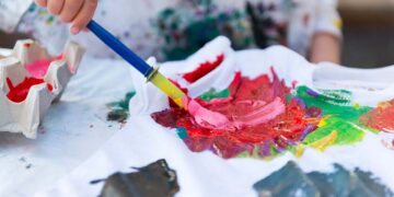 “Colorful Life Fest”: una giornata con le attività di Lory a colori nella villa comunale