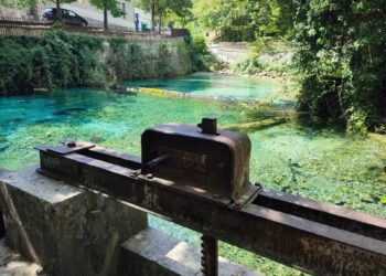 Siccità e dispersione, mix micidiale. Ogni 10 litri d’acqua 6 si perdono dai tubi colabrodo