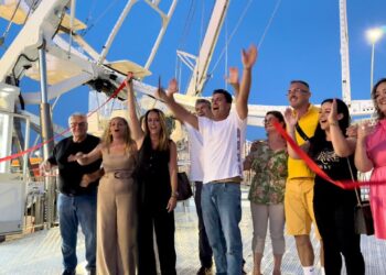 Inaugurata “Maestosa”, la ruota panoramica di San Salvo: «Il nostro lungomare sempre più attrattivo»