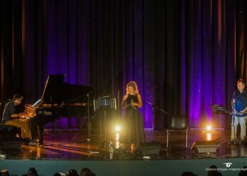 La 19ª edizione di Musiche in cortile parte con il tutto esaurito per l’omaggio a Pino Daniele