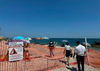 Bagnanti nelle aree a rischio frana: maggiori controlli in vista del Ferragosto
