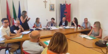 «Acqua, mai più chiusure di giorno, più autobotti e personale per velocizzare e riparazioni»