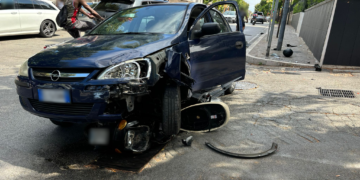 Scontro auto-scooter in corso Mazzini, 17enne ferito soccorso in eliambulanza