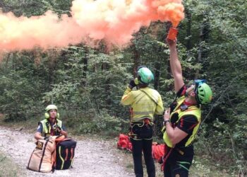 Tragedia a Bocca di Valle: 68enne precipita in un dirupo e muore