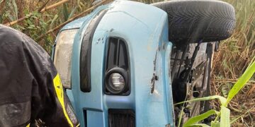 Acquazzone sulla costa, allagamenti e disagi alla circolazione. Auto ribaltata