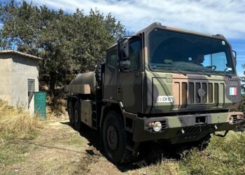 L’emergenza non è finita: aziende e contrada senz’acqua, arriva l’autobotte dell’esercito