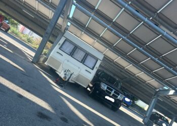 «Camper e roulotte parcheggiati per settimane e nessuno controlla»