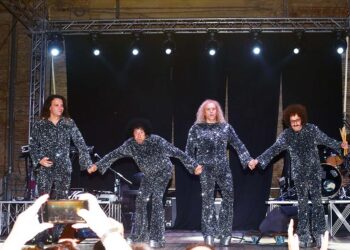 San Rocco, a Casalbordino emozioni anni ’80 con il concerto dei Cugini di campagna