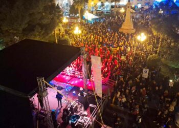 Il doppio appuntamento musicale apre le feste di San Michele, oggi il raduno d’auto e La Differenza