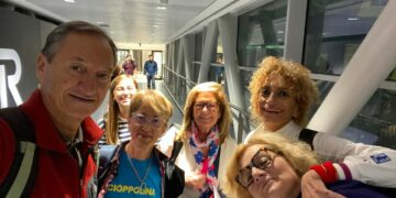 Giuliana Santoponte della Ricoclaun in missione in Tanzania con l’equipe di Foundation for Children