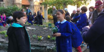 A lezione di rispetto dell’ambiente ai giardini “Genova-Rulli” insieme ai nonni