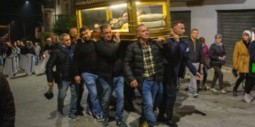 In processione da Gissi al Santuario del Beato Angelo: Furci accoglie le spoglie di San Gabriele