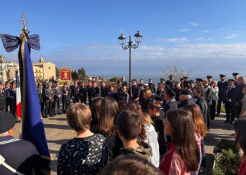 4 Novembre, commemorati i caduti. «Ripudiare la guerra significa vincere l’egoismo»