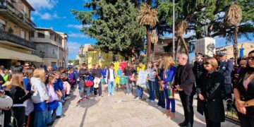 4 Novembre a San Salvo, De Nicolis agli studenti: «Fatevi custodi dei valori di democrazia e libertà»