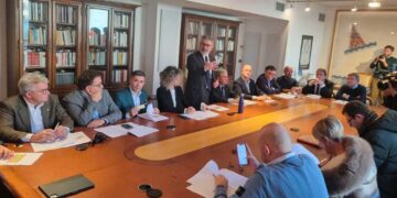 Trasporto pubblico locale, l’opposizione regionale propone biglietto unico a 1.40 euro