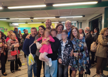 “Quattro di spade” chiude con musica e sorrisi: «Grazie per questi splendidi 47 anni»