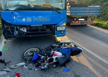 Scontro bus-moto sulla Vasto-Cupello, 17enne soccorso in eliambulanza