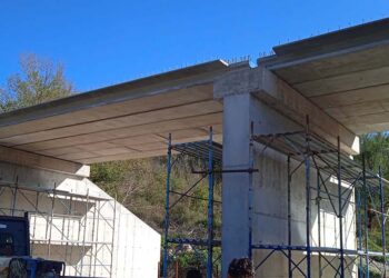 Ponte sul Sinello, sistemate le campate: tra un paio di mesi la fine dei lavori