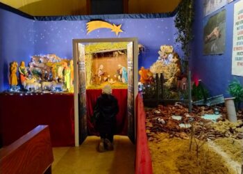 “Pellegrini di speranza”: il presepe di Santa Maria Maggiore di Vasto ispirato al Giubileo