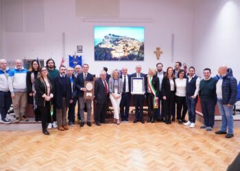 Il legame tra Pilkington e Civitella: cittadinanza onoraria per Marcovecchio, premio per i dipendenti