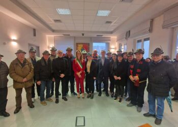 Scambio di auguri tra Alpini e amministrazione a San Salvo: «Esempio di dedizione»