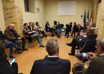 Campo largo o da solo, M5S a un bivio. Castaldi: «Favorevole se si parla prima di programma, poi di persone»