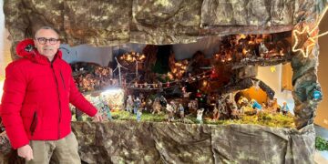 Ogni anno un tema diverso: il presepe meccanizzato di Michele Cattafesta tra storia e attualità
