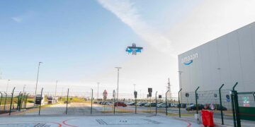 Droni Amazon, il primo volo in Italia è a San Salvo: ok il test, il servizio dal 2025