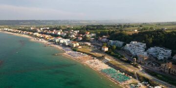 Fossacesia, pubblicato il bando per le concessioni demaniali marittime per l’estate 2025