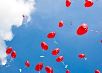 Il Comune di San Salvo vieta il rilascio di palloncini, sanzioni da 25 a 500 euro