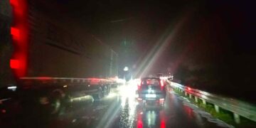 «Quattro ore bloccati sulla “Trignina” senza alcuna informazione e supporto»