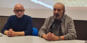 Vauro incontra gli studenti del “Pantini-Pudente”: «Combattere contro la guerra»