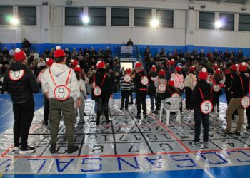 90 numeri e tanto divertimento: la Tombola umana di San Salvo conquista grandi e piccoli