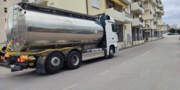 Appartamenti senz’acqua da giorni, Sasi manda le autobotti