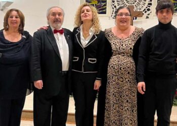 Applausi per il concerto “Musica e voci di Natale” nella chiesa di San Bernardino di Gissi