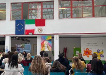 Confronto tra scuole, artisti e istituzioni: l’idea del Festival diffuso della creatività