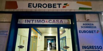 Le vittime della rapina: «Chiederemo risarcimento danni. Grazie all’efficienza dei carabinieri»